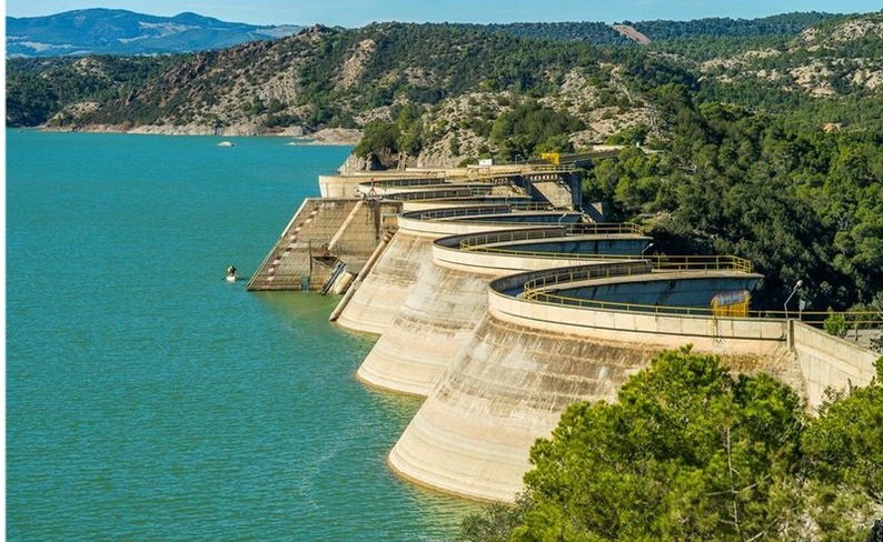 إلى حدود 21 فيفري الجاري..   ارتفاع منسوب مياه السدود إلى 34.2 بالمائة من طاقة استيعابها